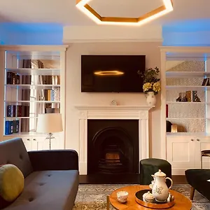 The Midsummer Common - Modern & Spacious 2bdr House With Garden Cambridge (Cambridgeshire)